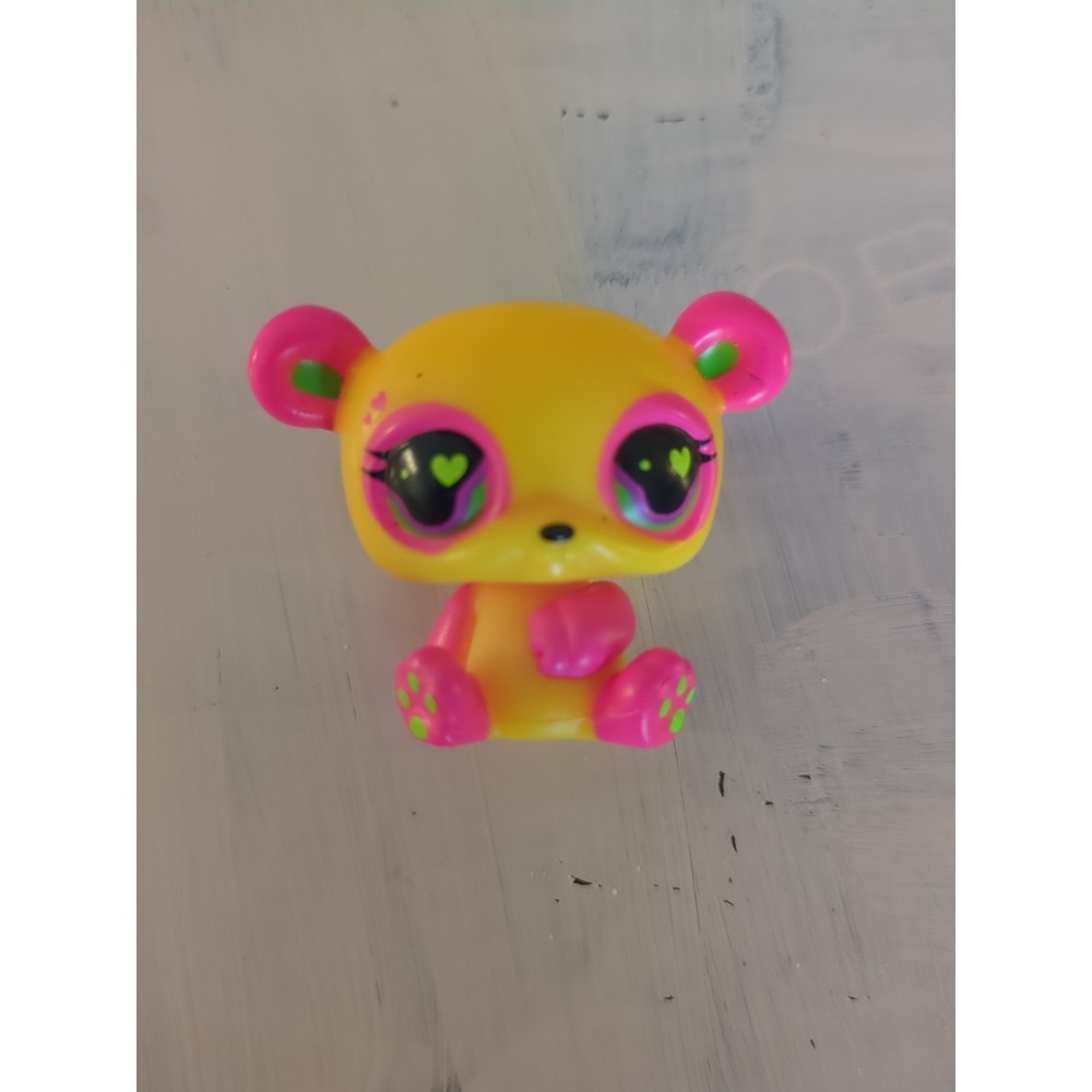 Littlest‎ Pet Shop Lps 205 G7 Black Light Pet Blind Bag Yellow Pink Panda